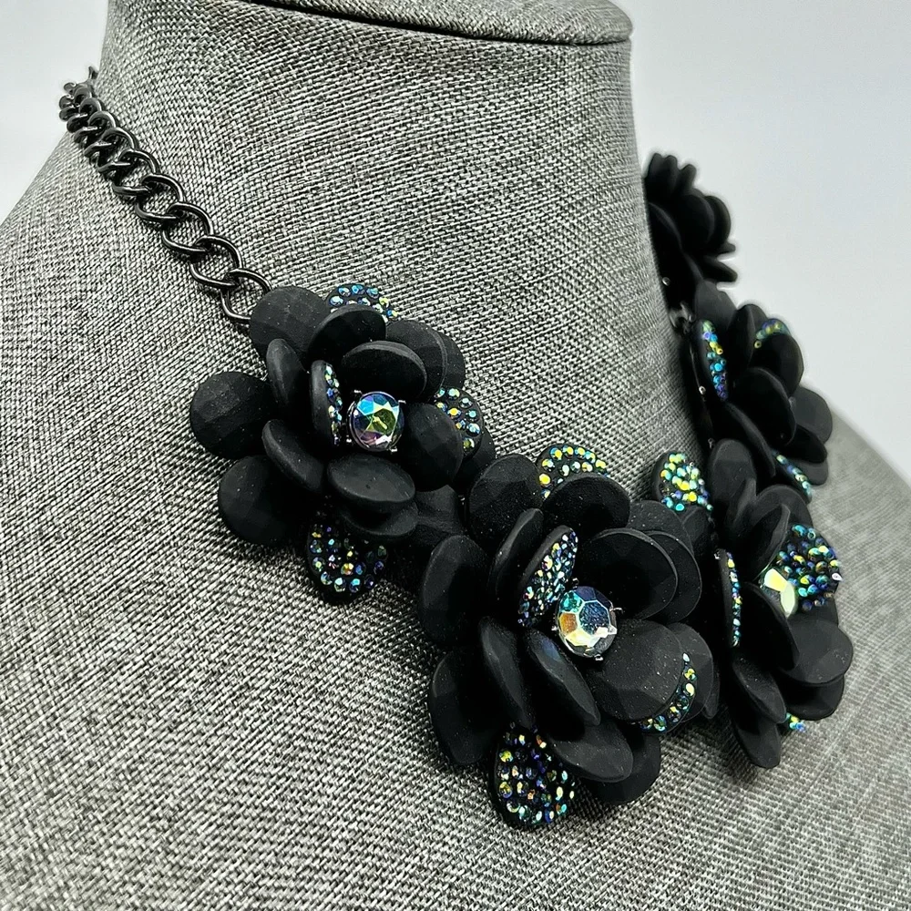 Betsey Johnson ‘Dark Magic’ Black Floral Necklace & Earrings Set Retired/HTF! - Picture 3 of 14